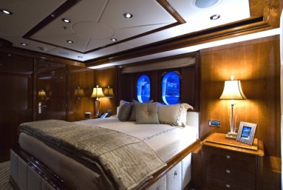 021guest-stateroom-400x268.jpg